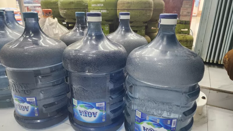 Aqua Galon isi ulang 19 L